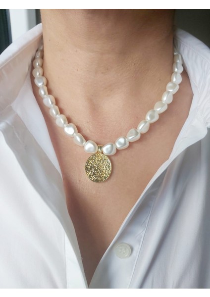 Madalyon Uçlu Inci Kolye fiyatları