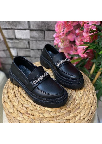 Kadın Sim Büzgü Toka Detaylı Loafer L-0166