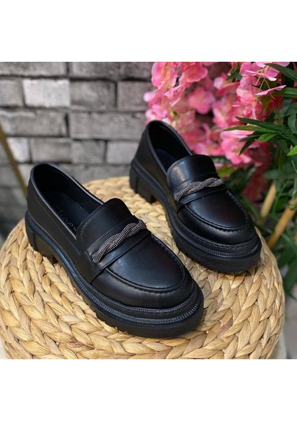 Kadın Sim Büzgü Toka Detaylı Loafer L-0166