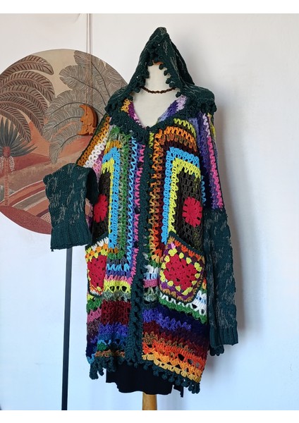 Hippybutik Çok Renkli Kapüşonlu El Örgüsü Uzun Astarsız Büyük Beden Hırka/kaban