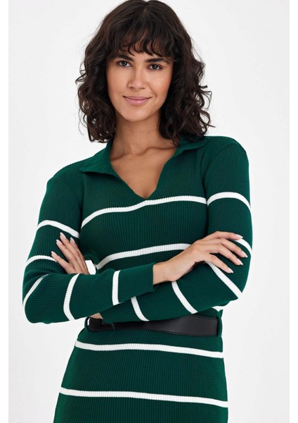 Kadın Haki Çizgili V Yaka Kemerli Diz Boyu Triko Elbise modelleri