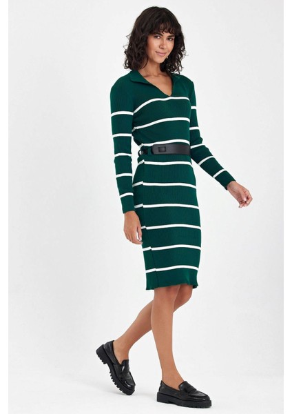 Kadın Haki Çizgili V Yaka Kemerli Diz Boyu Triko Elbise fırsatları