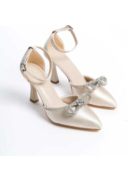 Kristal Taşlı Fiyonklu Sivri Burun Saten Abiye Topuklu Ayakkabı fırsatları