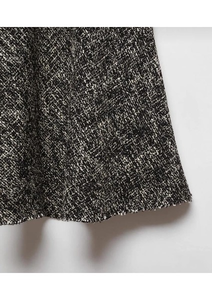 Mng Tüvit Maxi Etek indirimleri