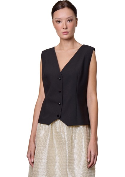 Julius Bele Oturan, Modern ve Klasik Yelek