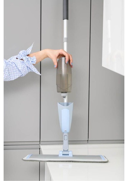 Mavi antibakteriyel spreyli mop temizlik seti, hijyen ve parlaklık sağlar. fırsatları