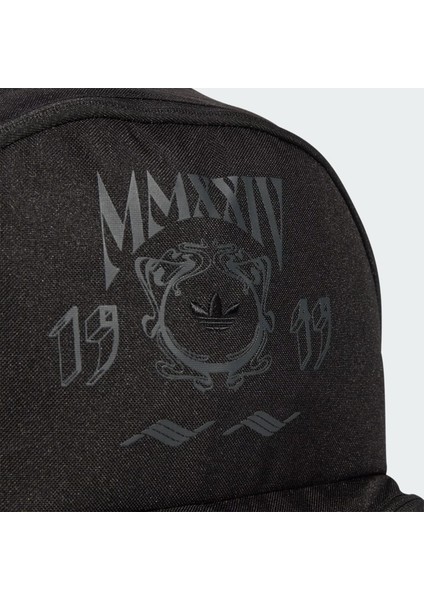 Varsity Sırt Çantası fırsatları