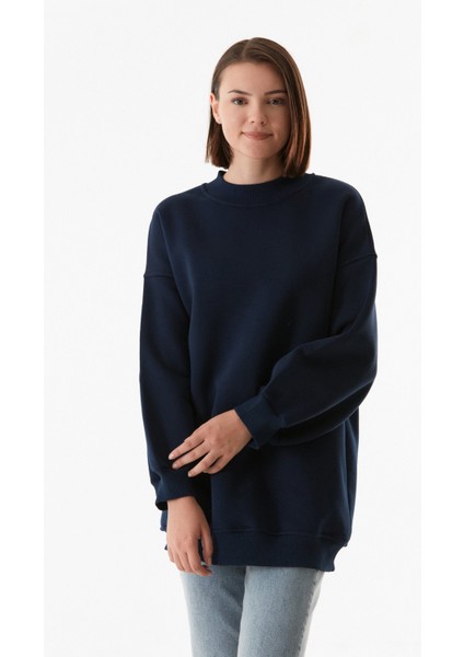 Basic Bisiklet Yaka Oversize Sweatshirt
