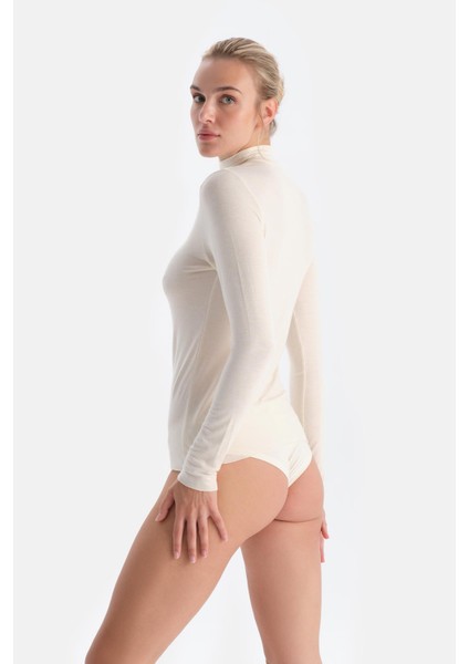 Ekru 5118KC Modal Kaşmir Balıkçı Yaka Uzun Kollu Üst modelleri