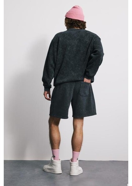 Eskitme Efektli Comfort Fit Şort modelleri