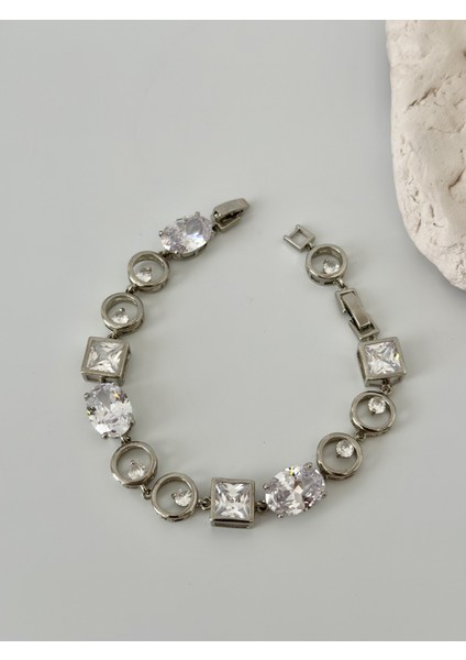 Zirkon Taş Detaylı Gümüş Renkli Çelik Bileklik fiyatları