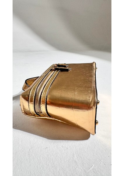 Marna Gold Kadın Çantası Orta Boy 12 cm x 20 cm