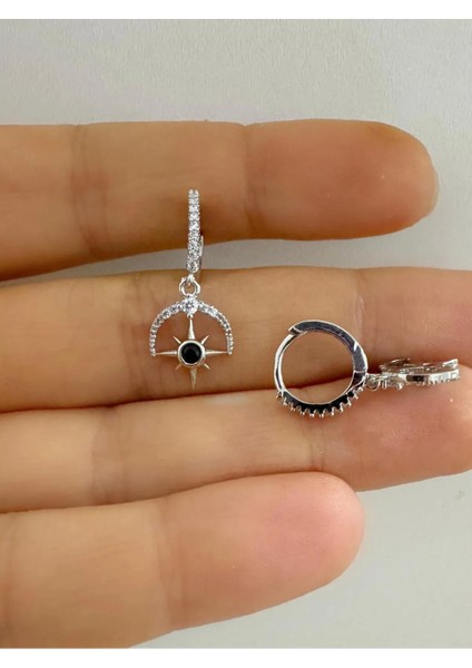 Arescollection Zirkon Taşlı Hilal ve Kutup Yıldızı Sallantılı 1 Adet Helix Kıkırdak Lobe Uyumlu Halka Piercing Küpe