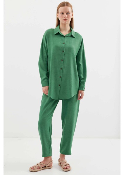 Kadın Zümrüt Yeşil Keten Gömlek Pantolon Alt-Üst Ikili Takım HZL23W-BD166221