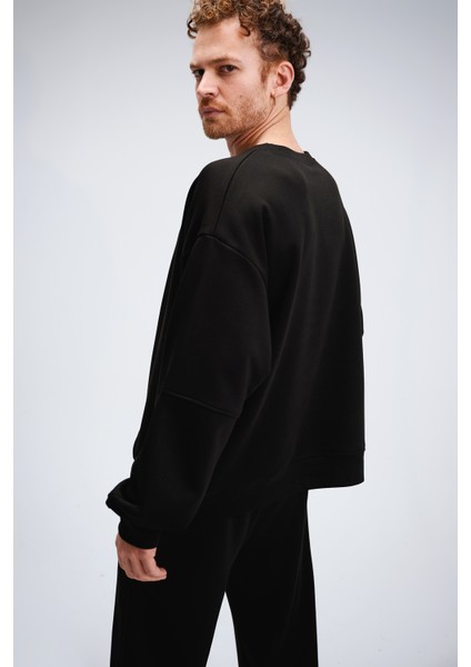 Erkek Timeless Oversize Siyah Sweatshirt fırsatları