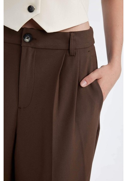 Klasik Kumaş Pantolon Wide Leg Geniş Bol Paça Fleto Cepli Yüksek Bel Standart Boy Basic Düz D8150AX24AU