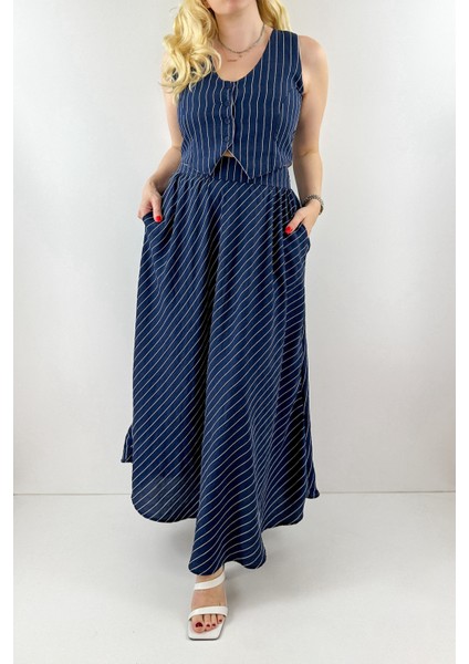 Beyaz Çizgili Lacivert Yelek Etek Takım