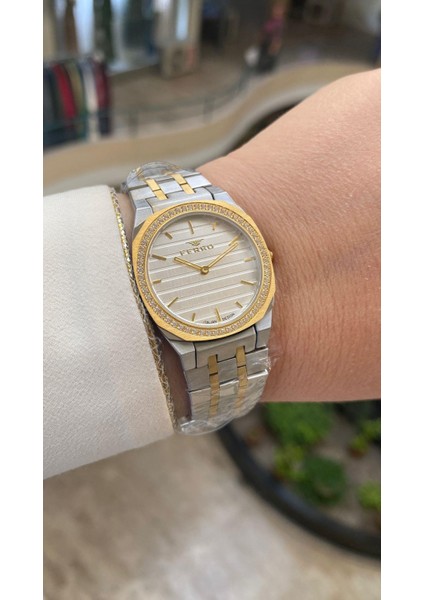Quartz Çelik Altın/gri Gümüş Kadran 32 mm Kadın Kol Saati