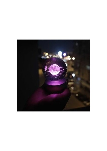 Satürn Çemberinde Yürüyen Kız Işıklı Cam Küre 8cm*6cm USB ve Pilli fiyatları