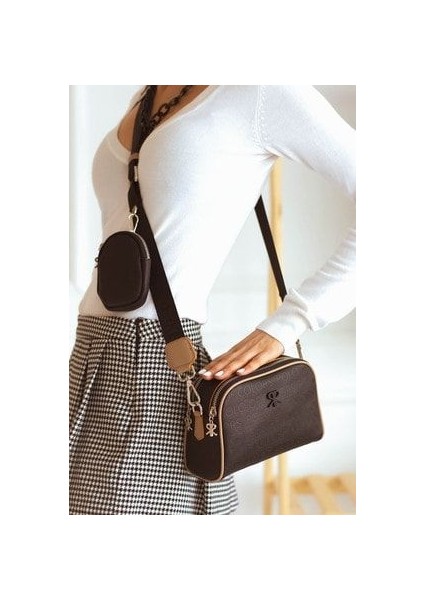 Polo Of Olors Sport Çapraz Çanta Uzunluk Batı 15CM Genişlik Ebatı 21CM.