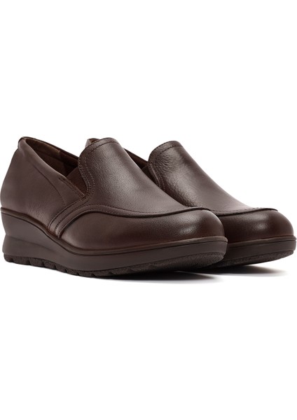 Kadın Kahverengi Dolgu Topuklu Deri Comfort Loafer 24WFD236818