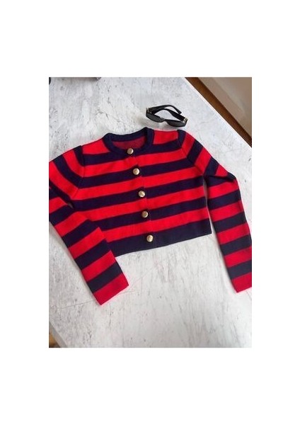 Kırmızı Lacivert Şeritli Kısa Hırka modelleri