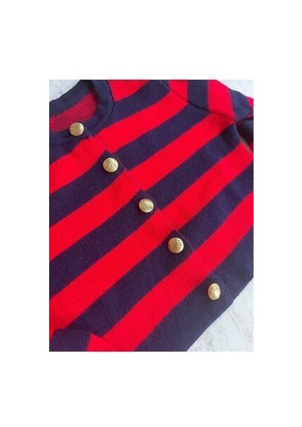 Kırmızı Lacivert Şeritli Kısa Hırka fırsatları