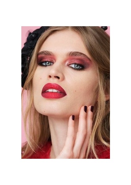 Glimmerstick Eyeliner Bewitching Red modelleri
