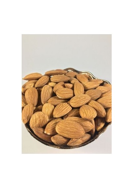 Badem Içi Çiğ 500 gr