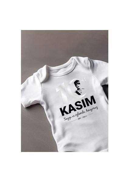 Kısa Kollu %100 Pamuklu 10 Kasım Tasarımlı Bebek Body Zıbın