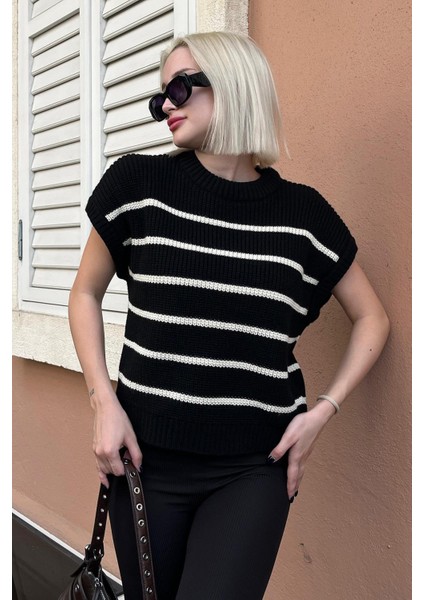 Siyah Çizgili Triko Süveter MG2159
