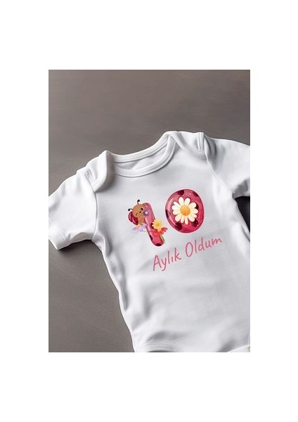 Kısa Kollu %100 Pamuklu 10 Aylık Oldum Bebek Body Zıbın