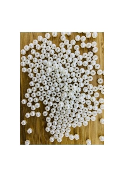 Oya, Abiye, Havlu, Patik, Kolye ve Bileklik El Işleme Plastik Inci No:5. Krem. Tahmini 420 Adet. modelleri