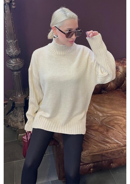 Ekru Yarım Balıkçı Yaka Fitil Detaylı Kadın Kazak MG2156 fiyatları