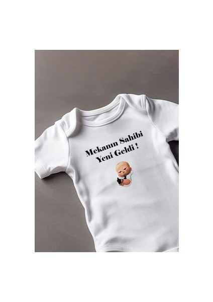 Kısa Kollu %100 Pamuklu Mekanın Sahibi Yeni Geldi Tasarımlı Bebek Body Zıbın