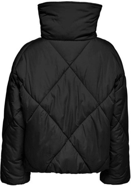 Only 15321962 Dıkıslı Kadın Mont modelleri