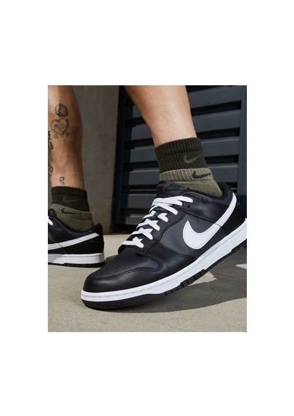 Dunk Low Black Panda Sneaker