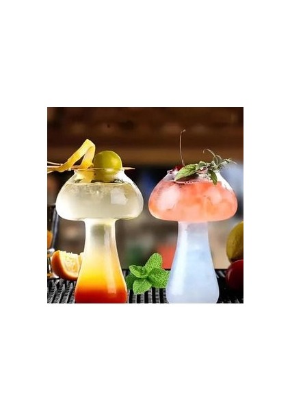 Mantar Şeklinde Kokteyl Bardağı Dayanıklı Cam Malzemeden Üretilmiş Bardak.