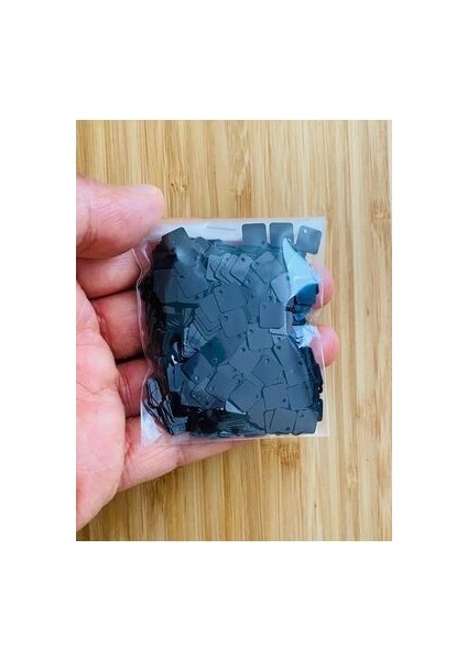 Oya,havlu,halay Mendili Yan Delikli Kare El Işleme Pul Siyah 8mm 20GR. Tahmini 680 Adet fiyatları