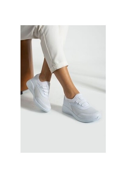 Beyaz Anatomik Esnek Taban Slip-On Spor Ayakkabı Günlük Sneaker