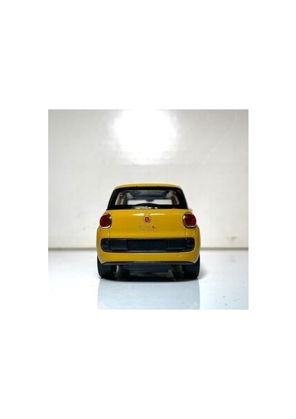 2013 Fiat 500L 1/36 Ölçek Welly Diecast Metal Model Araba Oyuncak Araba modelleri