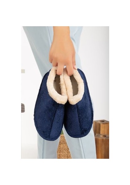 Unisex Lacivert Peluş ve Yün Astarlı Kışlık Ev Pandufu – Sıcak, Rahat ve Kaymaz Tabanlı fiyatları