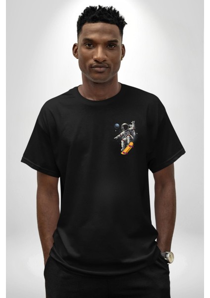 Atronot Kaykay Uzay Mars Siyah Oversize Kadın Erkek Ön Sol Yan Minimal Baskılı Tişört fırsatları