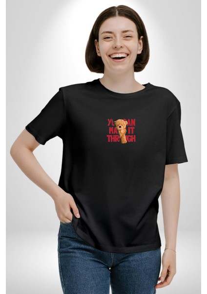 Bunu Alabilirsin Çantadan Çıkan Ayı Siyah Oversize Kadın Erkek Ön Orta Minimal Baskılı T-Shirt fırsatları