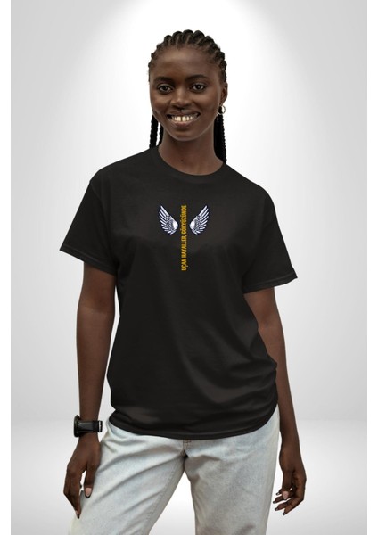 Uçan Hayaller Gökyüzünde Melek Kanatları Siyah Oversize Kadın Erkek Ön Orta Minimal Baskılı T-Shirt