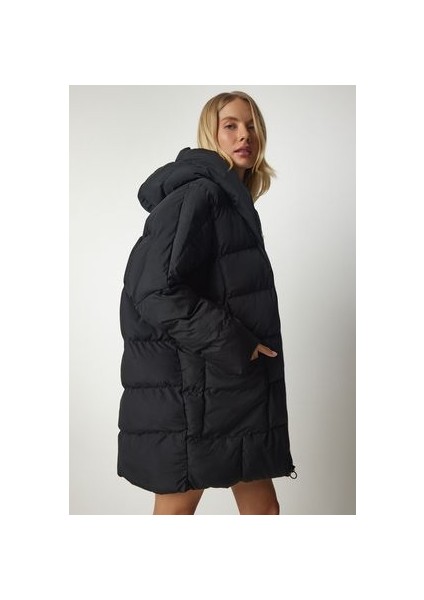 Kapüşonlu Oversize Şişme Kaban Siyah modelleri