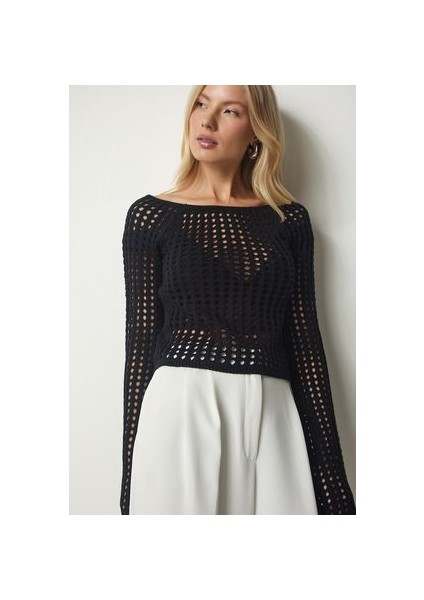 Kayık Yaka Ajurlu Triko Crop Kazak Siyah fiyatları