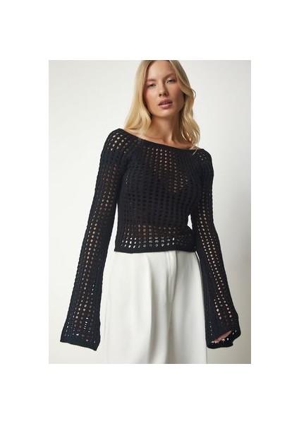 Kayık Yaka Ajurlu Triko Crop Kazak Siyah modelleri