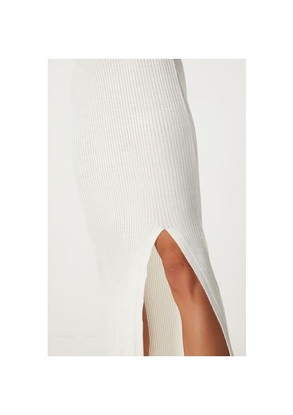 LDD0064 Dik Yaka Yırtmaçlı Saran Triko Elbise Ekru indirimleri