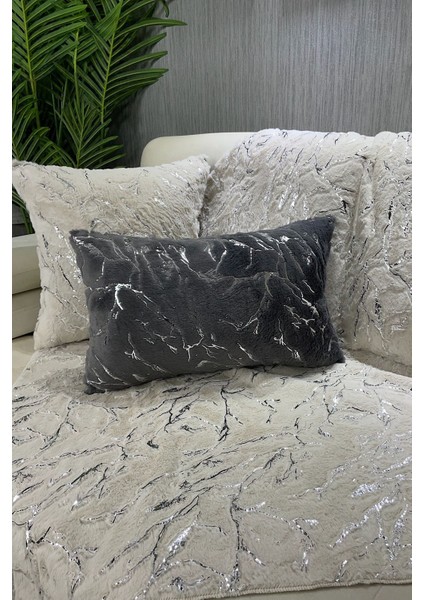 Yumuşak peluş ve şık varak detaylı bej koltuk örtüsü ve şal, 100x160 modelleri